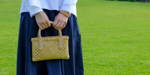 ティズ ベラ ー竹と革のバッグー