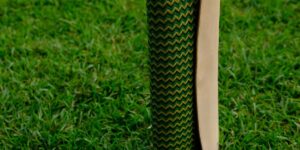 竹のクラッチバッグ「エレイン」